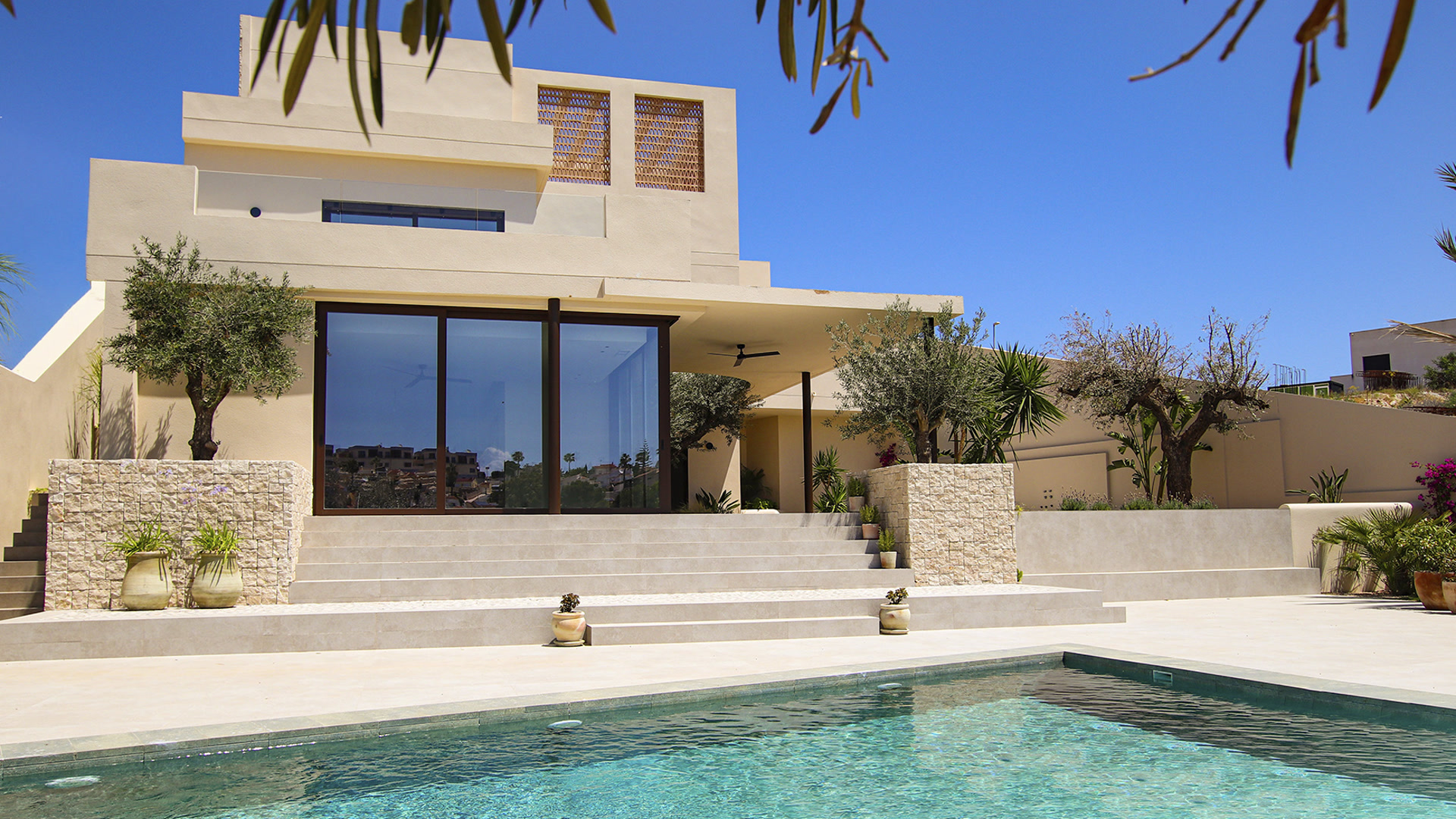 Key-Ready Villa with Pool, Lift and Four Suites