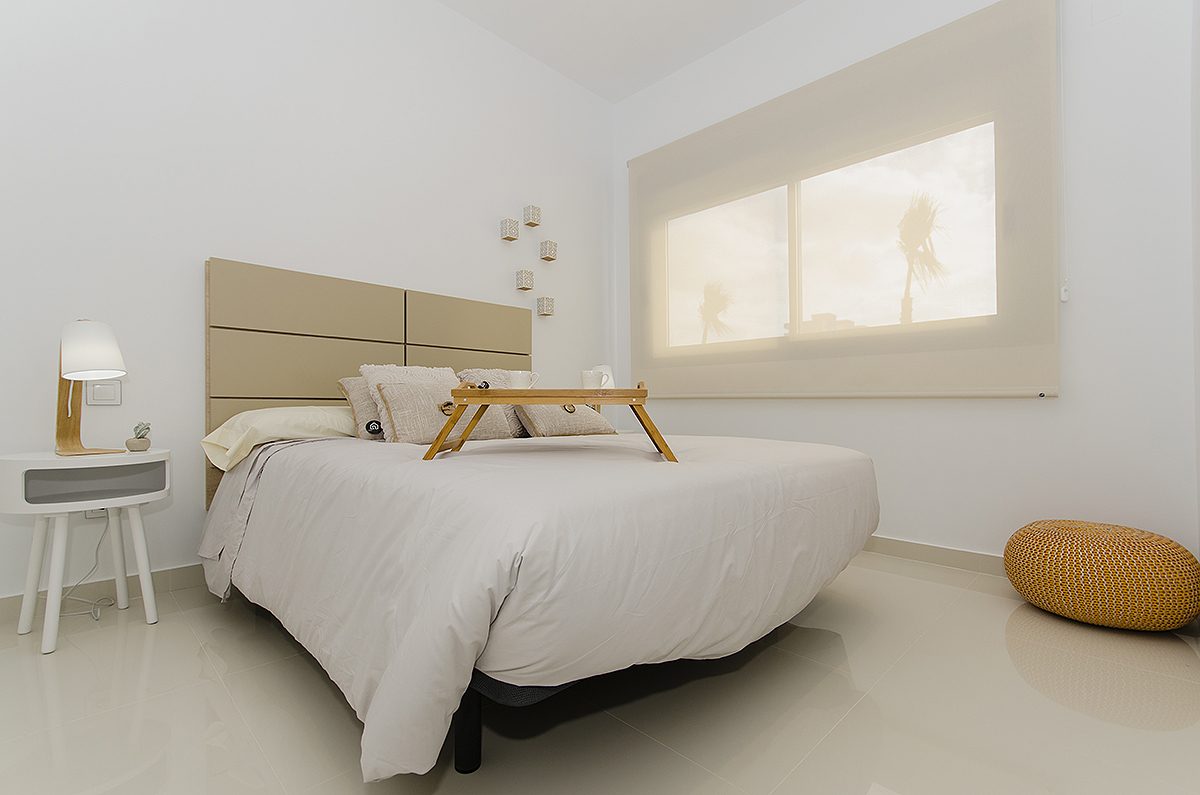 New-build villa with pool and roof terrace in Orihuela Costa – photo 13