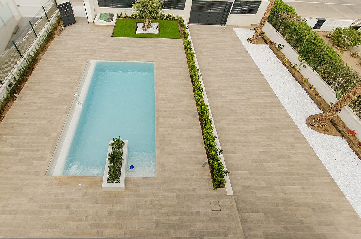New-build villa with pool and roof terrace in Orihuela Costa – photo 2