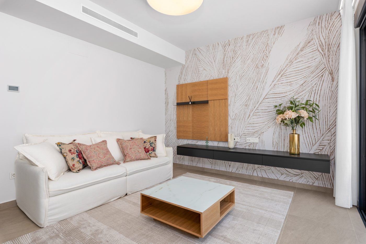 New-build villa with pool and roof terrace in Orihuela Costa – photo 10