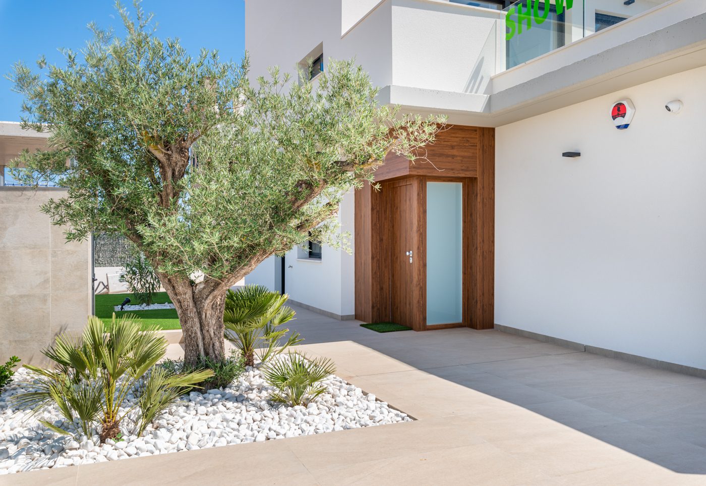 New-build villa with pool and roof terrace in Orihuela Costa – photo 4