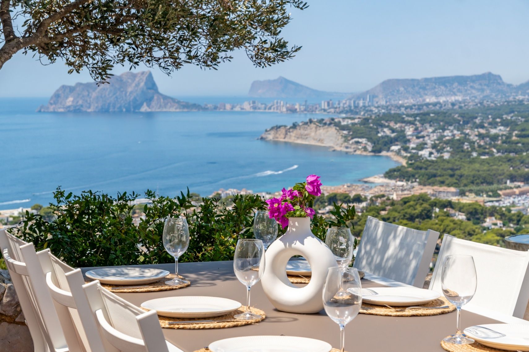 Renovated villa with sea views in Moraira, Pla del Mar