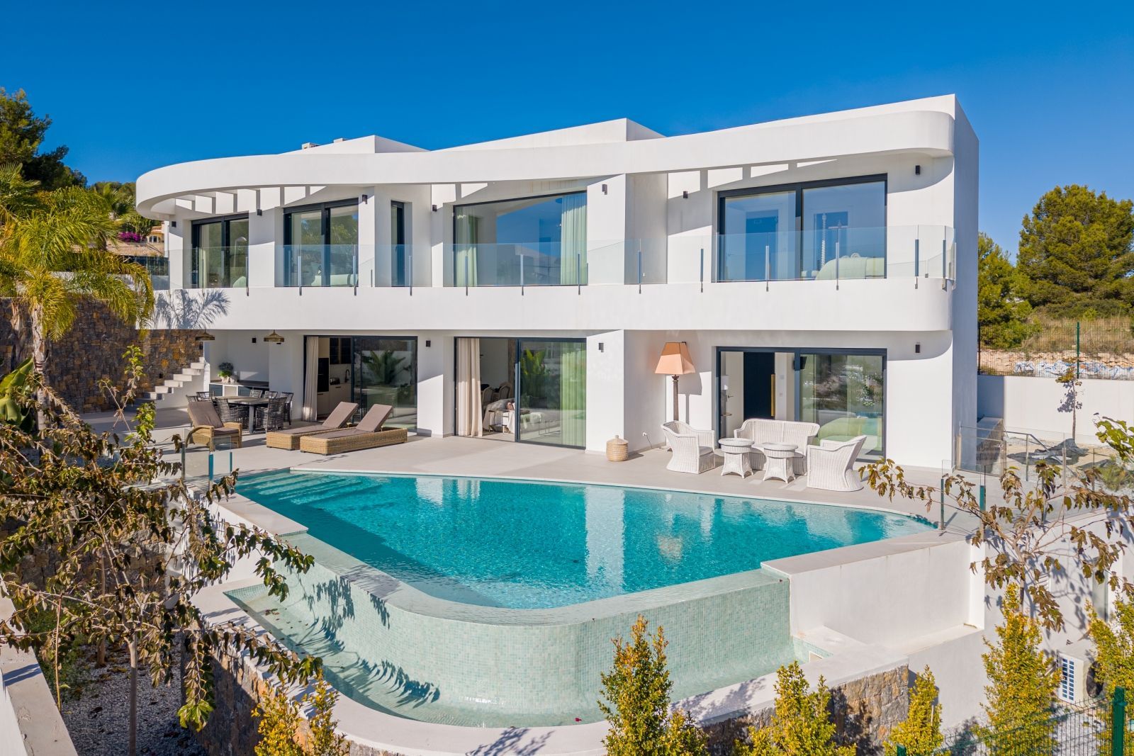 Newly Built Villa with Sea Views in Pla del Mar
