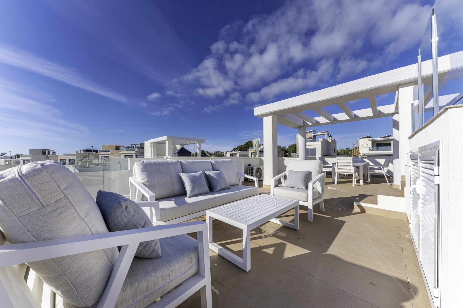 Bungalow with solarium and pool – photo 14