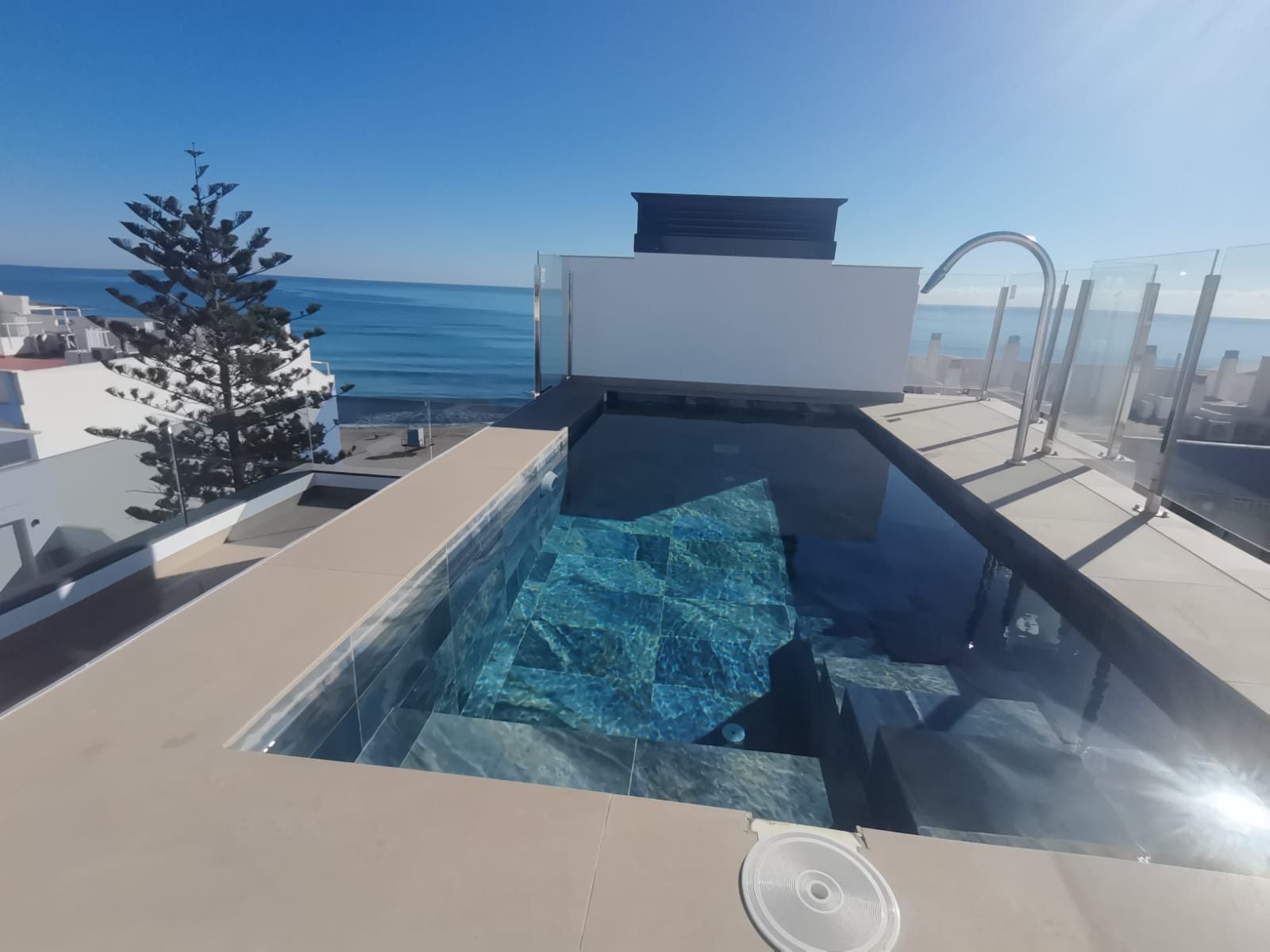 Penthouse with roof terrace and pool – Torrevieja