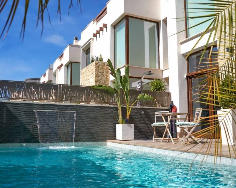 Villa with pool, solarium and basement – Ciudad Quesada