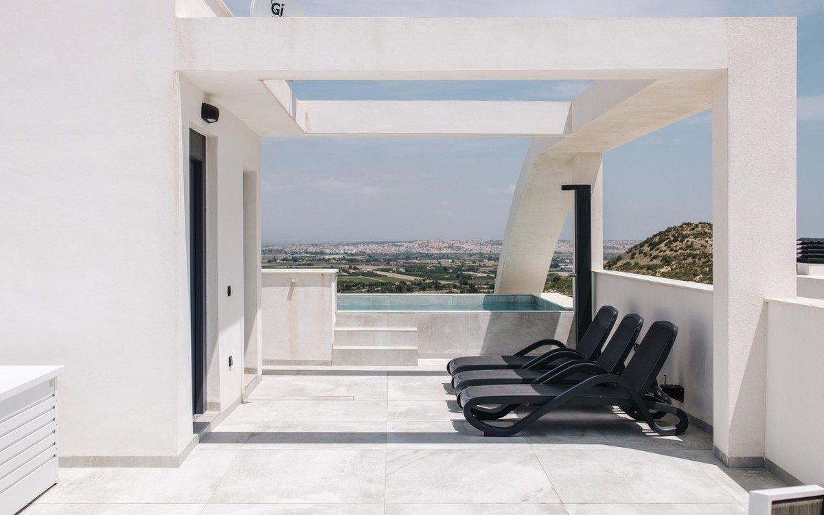 Key-ready penthouse with rooftop solarium and large terrace – photo 2