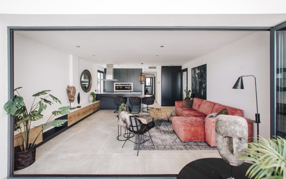 Key-ready penthouse with rooftop solarium and large terrace – photo 4