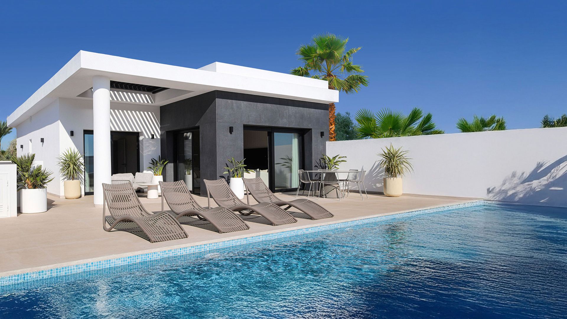 Key-Ready Villa with Pool and Patio